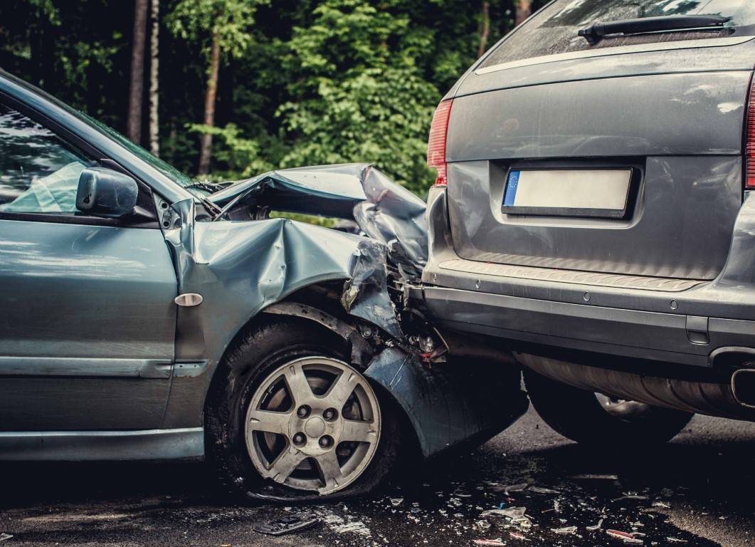 bumper schade en velg schade